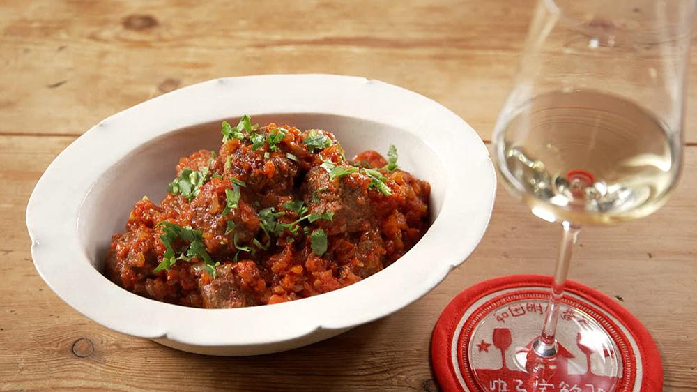 アルボンディガスを目指す（スペイン風ミートボール煮込み）